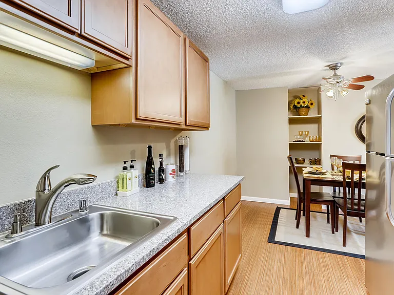 Sterling Heights, Greeley, Co. Apartments