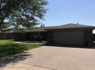 1802 Texas St, Perryton, TX 79070