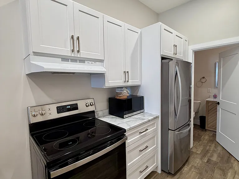 537 Talbot St #11 — Photo 12