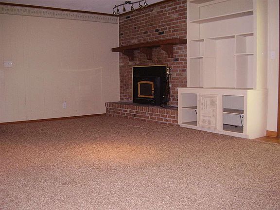 4th image of 8148 Yancey Ave