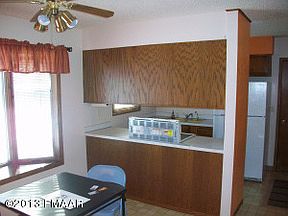 3rd image of 1049 2nd St W
