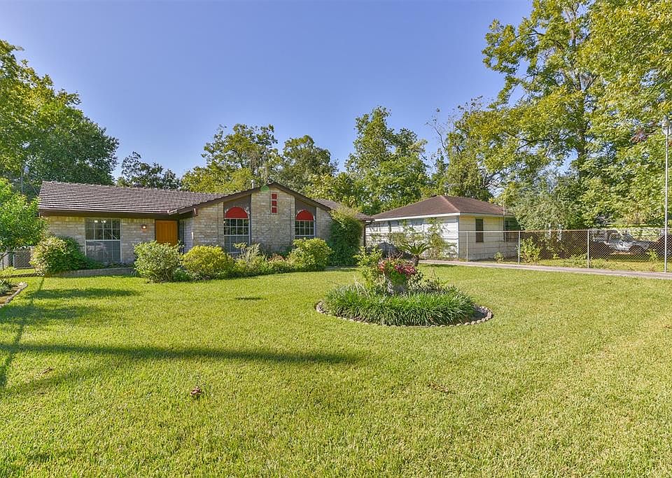 1st image of 9205 Lanewood Dr
