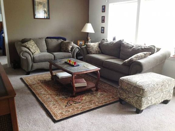 Separate family room. Whi