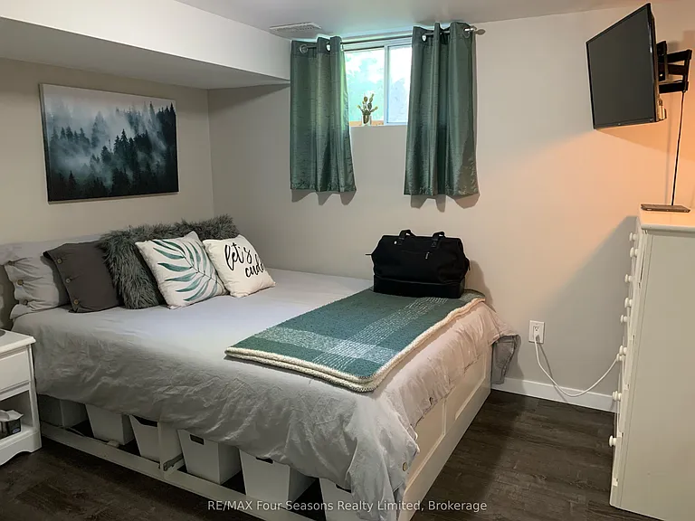 57 Courtice Cres #2 — Photo 3