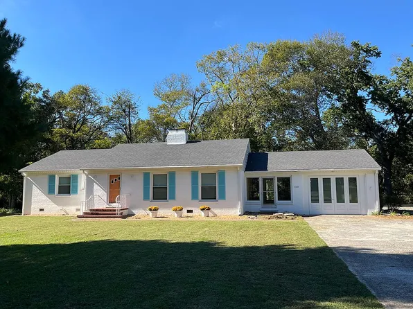 1310 Trotwood Ave, Columbia, TN 38401