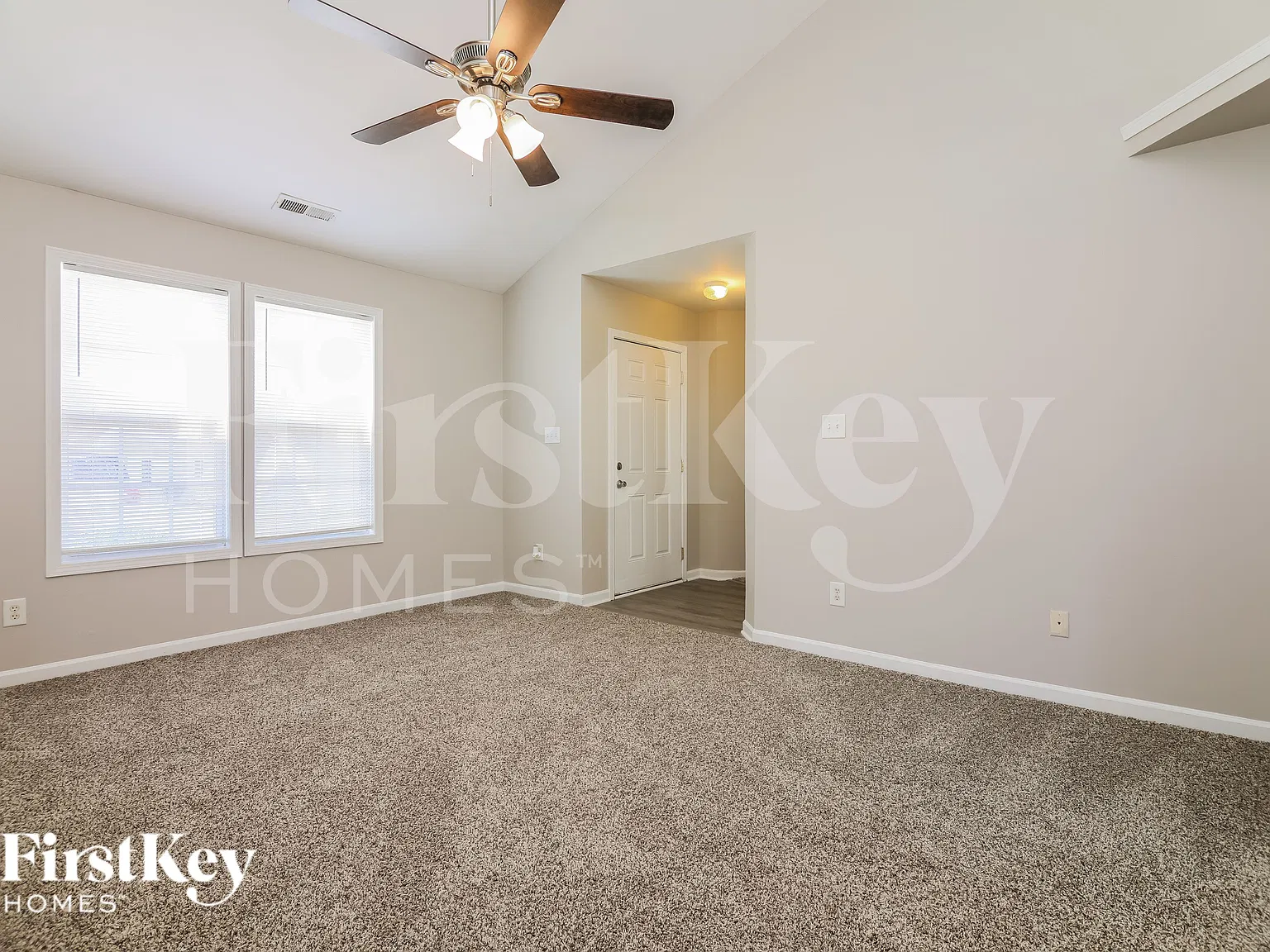 3 bed, 2.0 bath, 1189 sqft, $1,860 — Photo 3