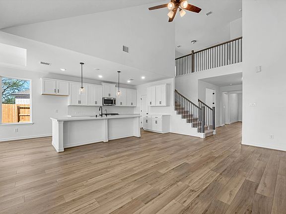 32003 Sweet Pea Meadows Drive Interior Image 4