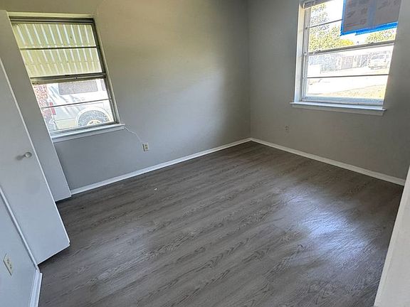 4th image of 2604 Timberlake Dr