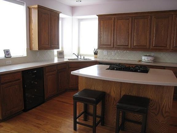 3rd image of 6901 Cabbot Ct
