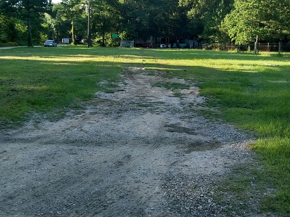 2nd image of 16569 Condra Rd