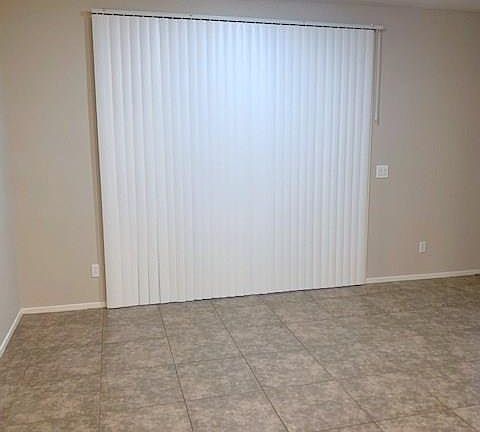 4th image of 4452 Oberlander Ave