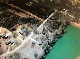 2 Oakwood Dr, Arkansas City, KS 67005