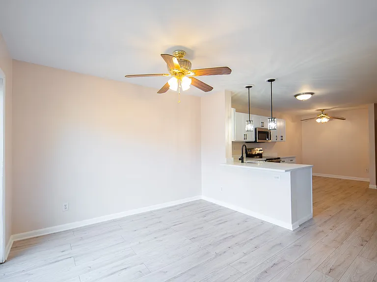 174 Harvard Rd — Photo 8