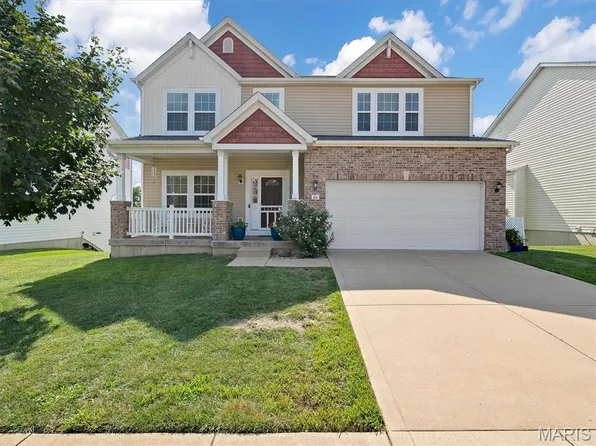 86 Fountainview Dr, Saint Charles, MO 63303