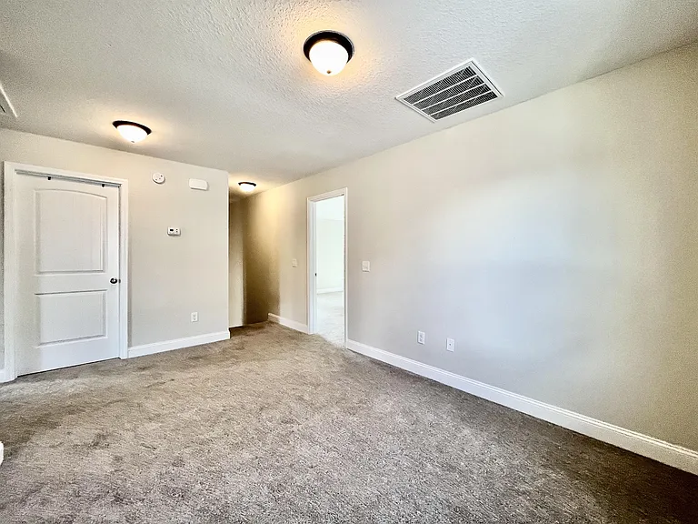 759 Fairview Cir — Photo 26