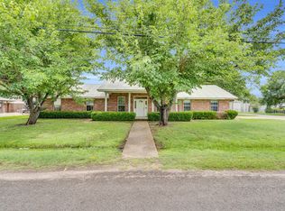 501 Trice St, Maypearl, TX 76064