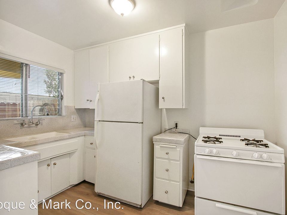 1st image of 405 N Saint Andrews Pl #3