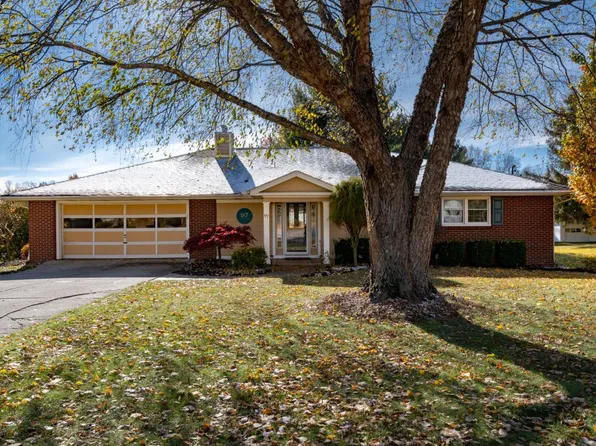 97 E Main St, Berlin Heights, OH 44814