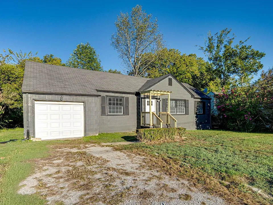 721 Shady Dr