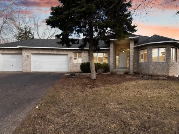 6282 Coyote Ct, Lino Lakes, MN 55014