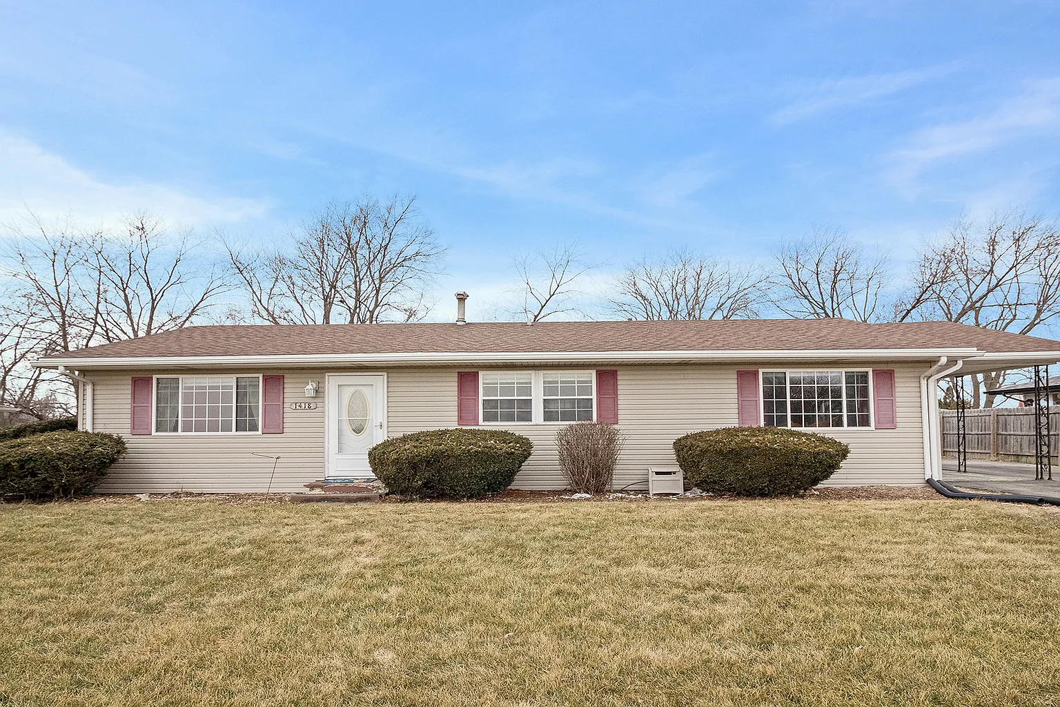 1418 Rickey Dr photo 1