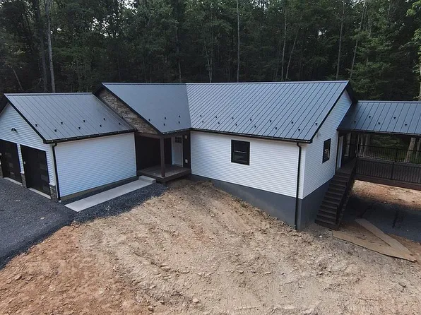 128 Hemlock Ridge Rd, Jersey Shore, PA 17740