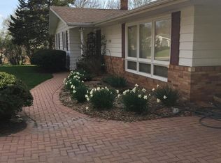 1714 Sunset Dr, La Crosse, WI 54601