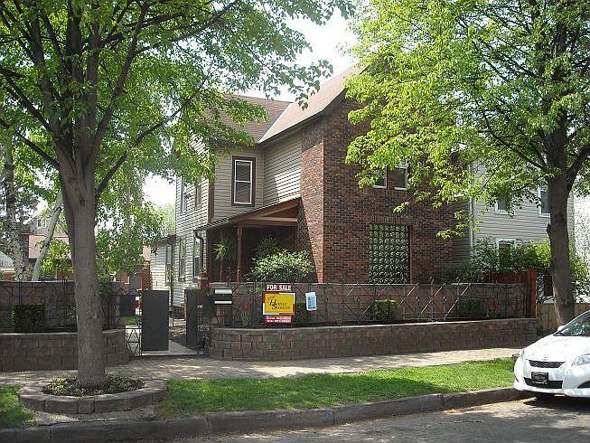 487 E. Beck St - Front
