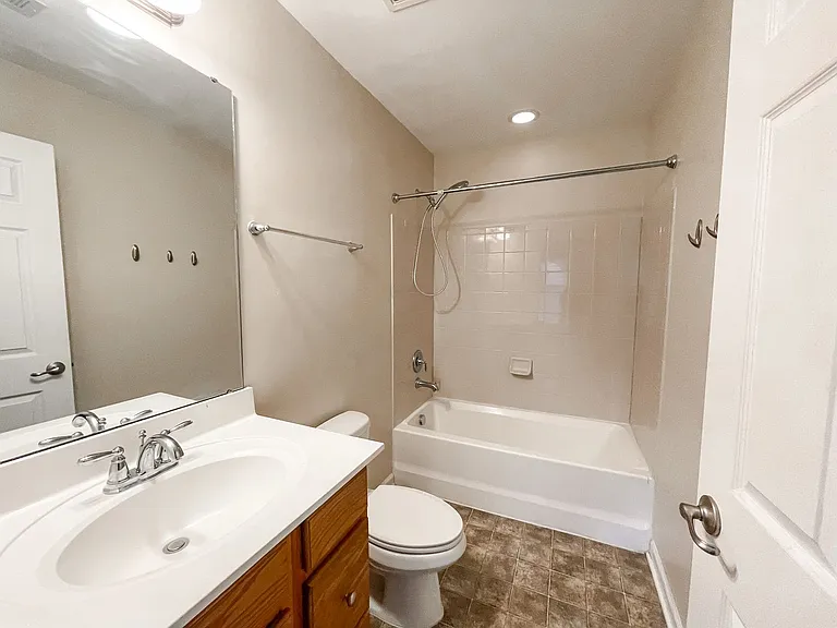 120 Kelly St — Photo 31