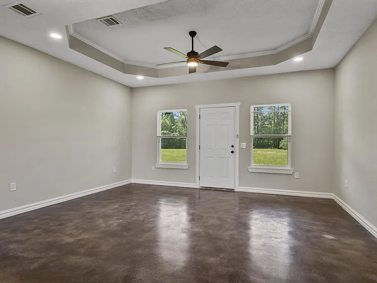 405 County Road 62 — Photo 7