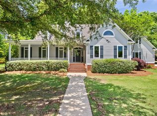 672 Moores Mill Dr, Auburn, AL 36830