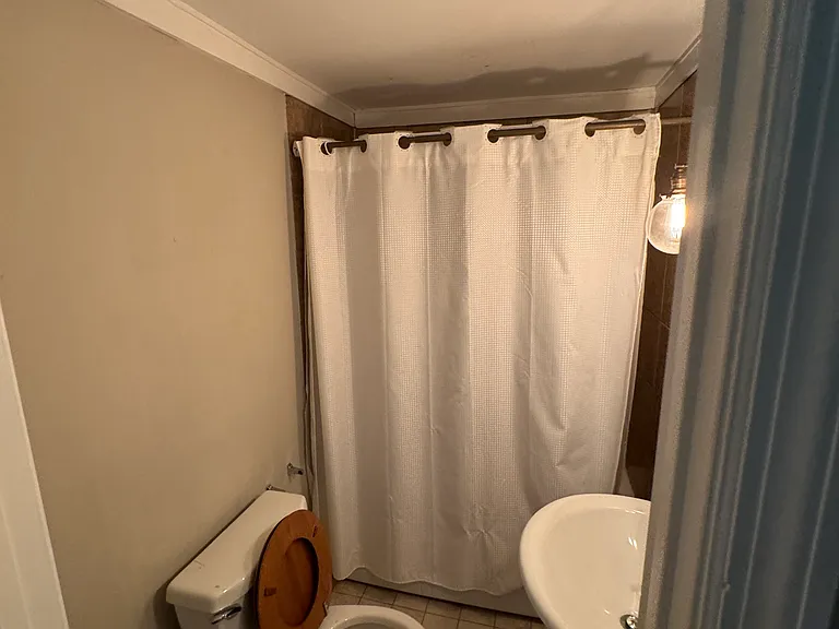6219 Neighborly Ave — Photo 7