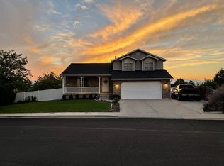 272 S Ridgecrest Dr, Orem, UT 84058