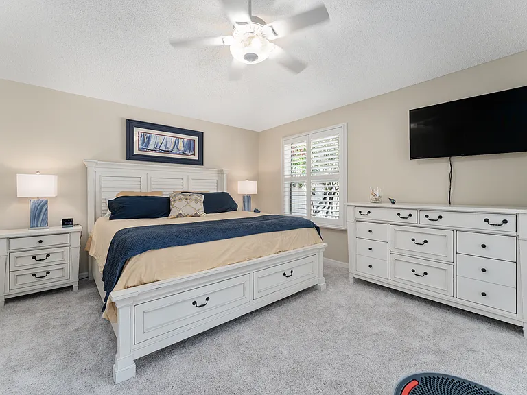 2374 Ridgeway Ct — Photo 9