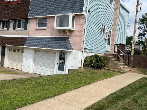 2807 Sebring Rd, Philadelphia, PA 19152