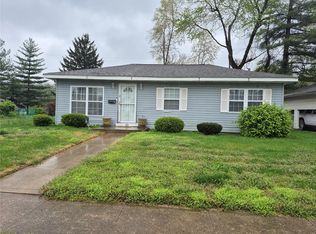 39 Martell Dr, East Saint Louis, IL 62203