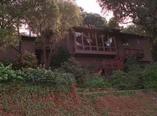 82 Diablo View Rd, Orinda, CA 94563