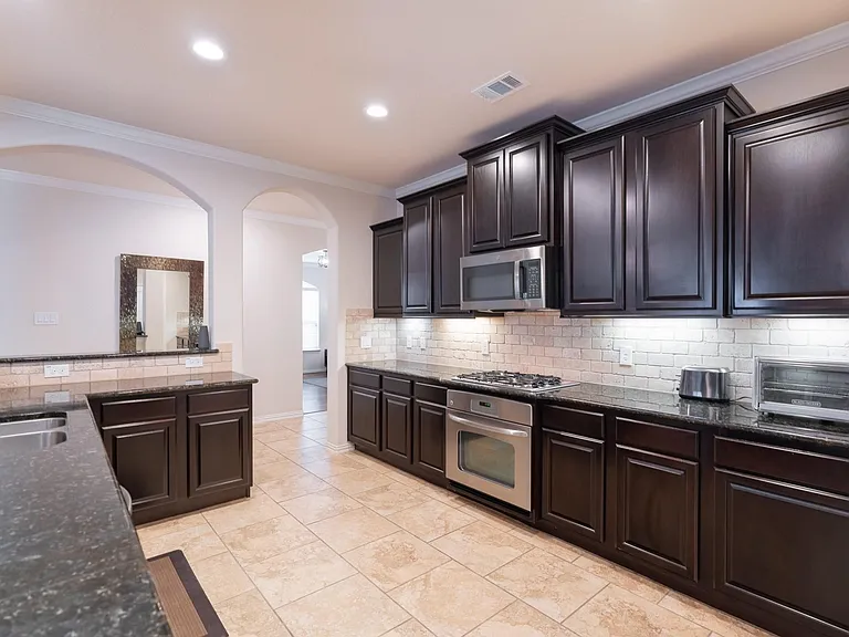 14 Arrowfeather Pl — Photo 11