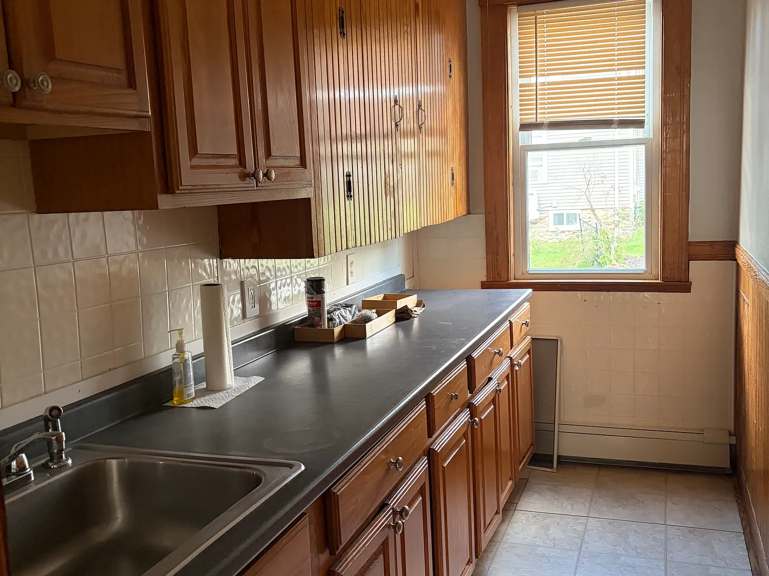 3 bed, 1500 sqft, $2,200 — Photo 3