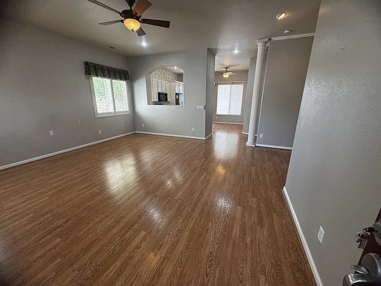 1349 Table Mountain Dr — Photo 5