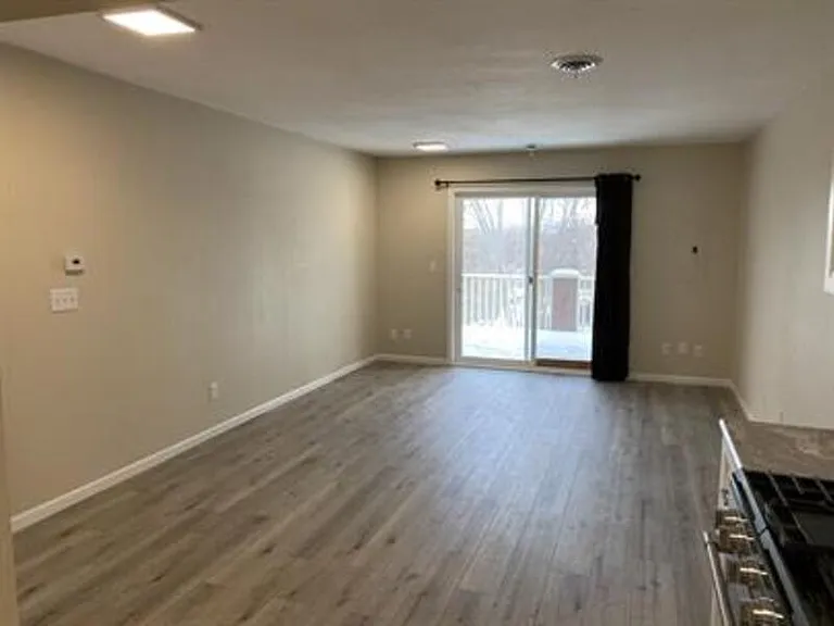 159 Riverview Dr #1 — Photo 5