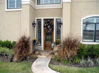 14 Sweetwater Ct, Sugar Land, TX 77479