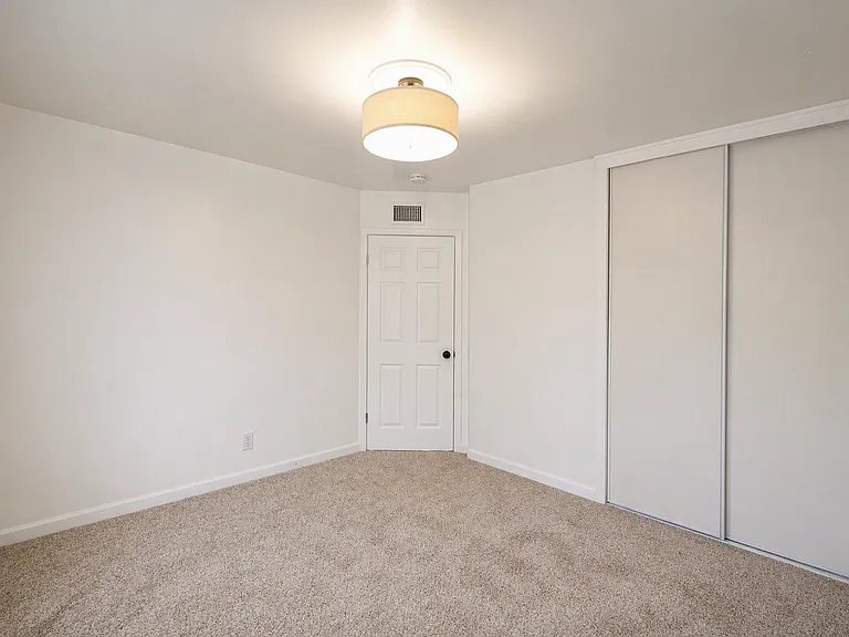 719 Esther Way — Photo 15