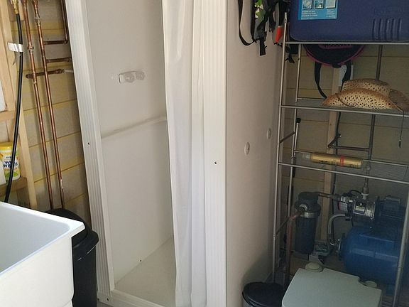 3rd image of 1058 Hiwassee Dr