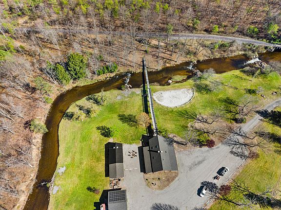 5th image of 504 Crown Royal Camp Ln
