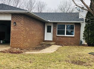 108 Doe Cir, Morris, IL 60450
