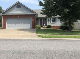 145 Vintage Cir, Hendersonville, TN 37075