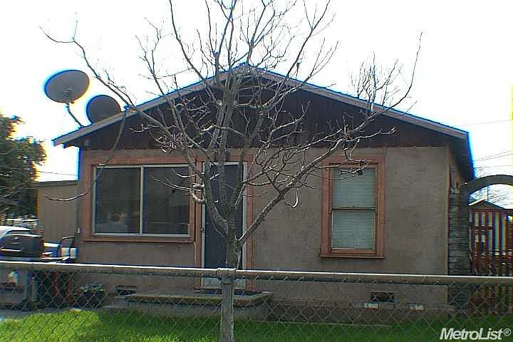 4220 Lucinda Ave photo 1