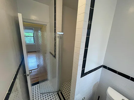 Rented by The Realty Depot | media 28