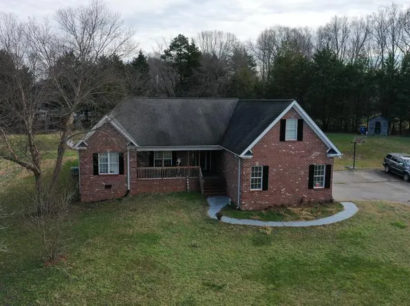 142 E Rollingmeadow Rd, Advance, NC 27006